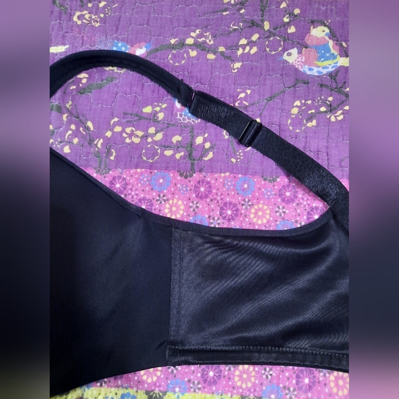 Deesse Black T-Shirt Bra 42G - Picture 8 of 11